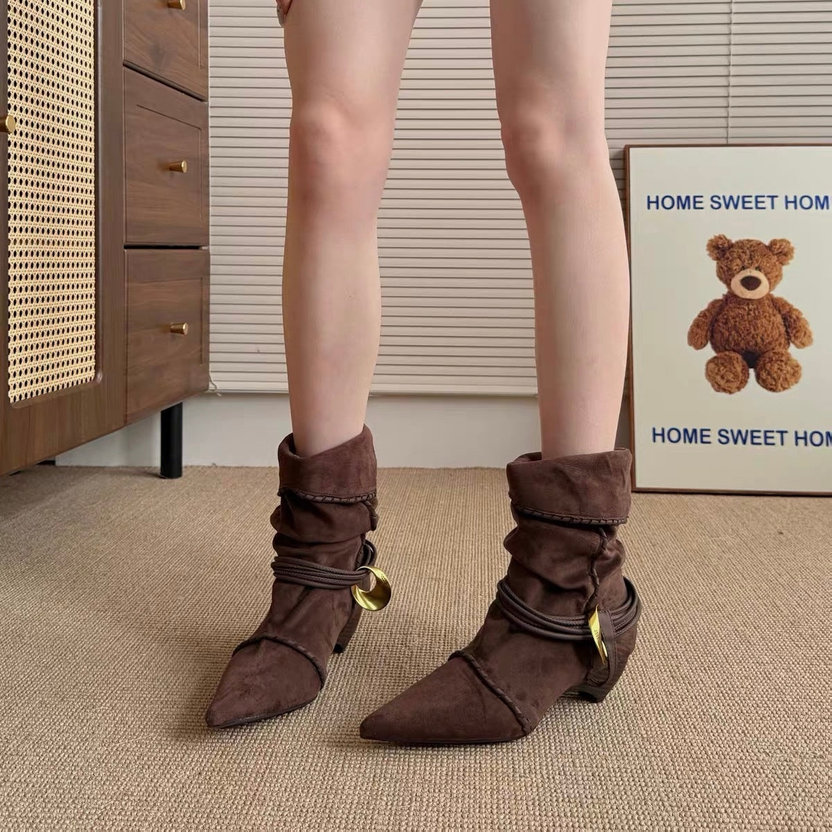 VELORA Vintage Wrapped Strap Pointed Toe Slouch Ankle Boots